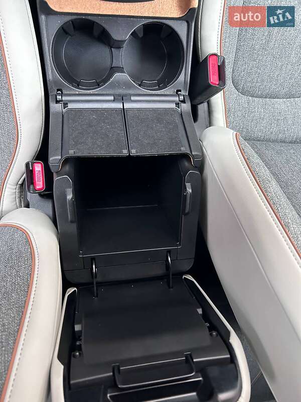 Позашляховик / Кросовер Mazda MX-30 2020 в Тлумачі