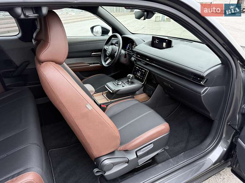 Внедорожник / Кроссовер Mazda MX-30 2021 в Львове