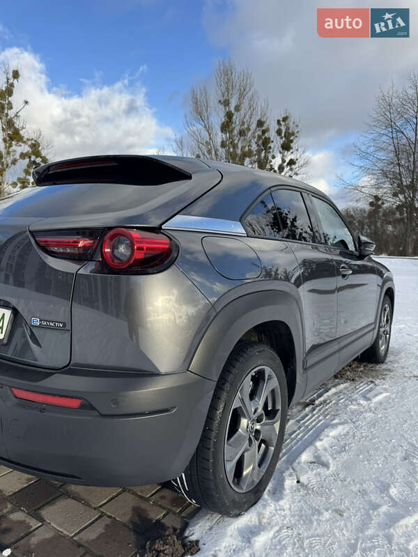 Позашляховик / Кросовер Mazda MX-30 2020 в Луцьку