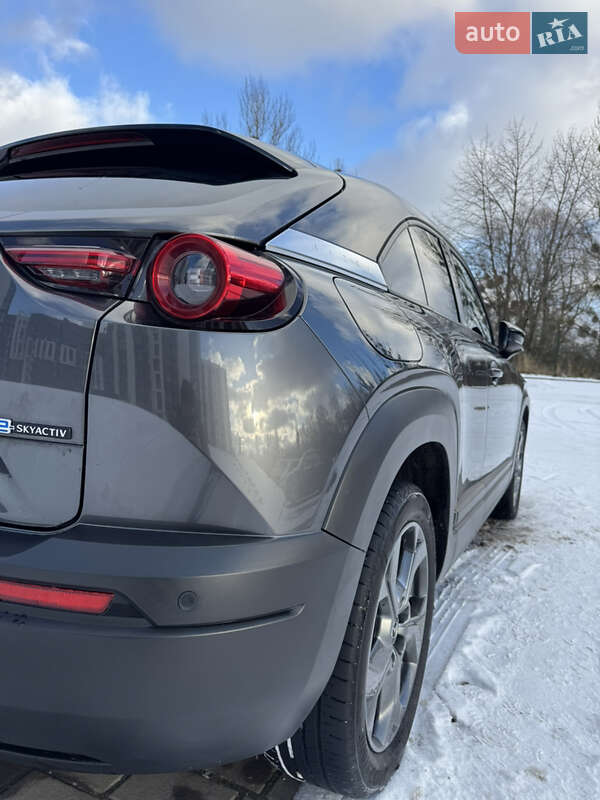 Позашляховик / Кросовер Mazda MX-30 2020 в Луцьку