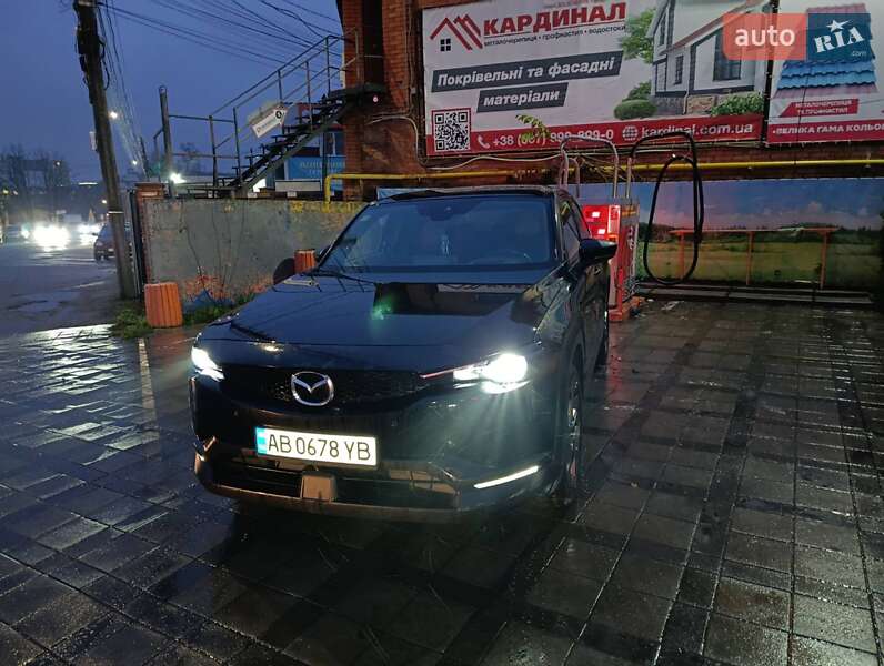 Внедорожник / Кроссовер Mazda MX-30 2020 в Виннице