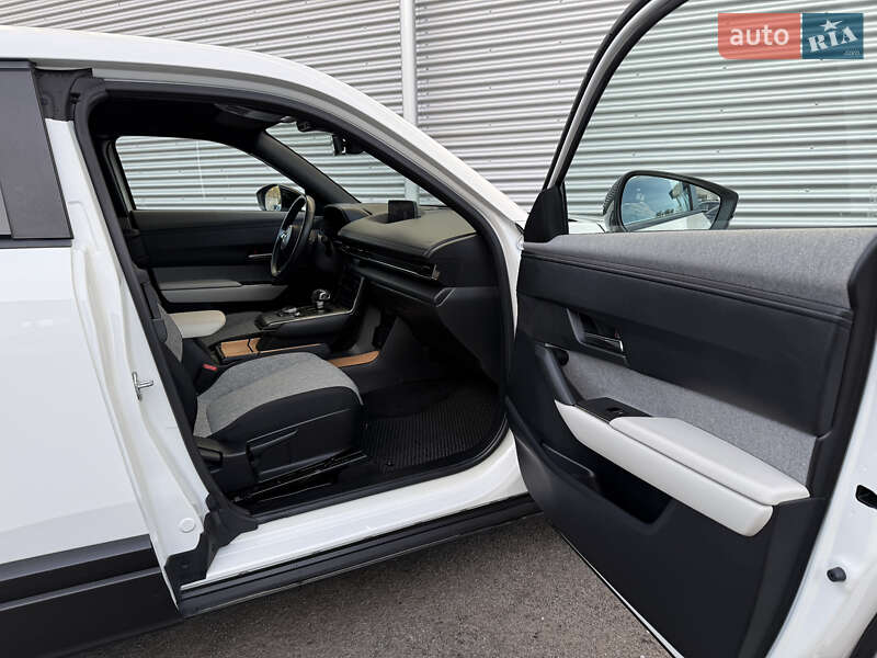 Внедорожник / Кроссовер Mazda MX-30 2020 в Ровно фото 21 Внедорожник / Кроссовер Mazda MX-30 2020 в Ровно