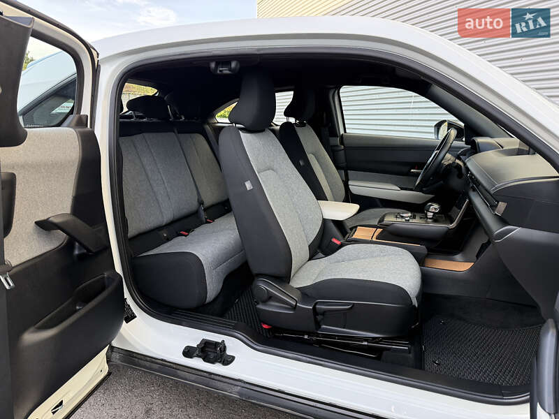 Внедорожник / Кроссовер Mazda MX-30 2020 в Ровно фото 29 Внедорожник / Кроссовер Mazda MX-30 2020 в Ровно