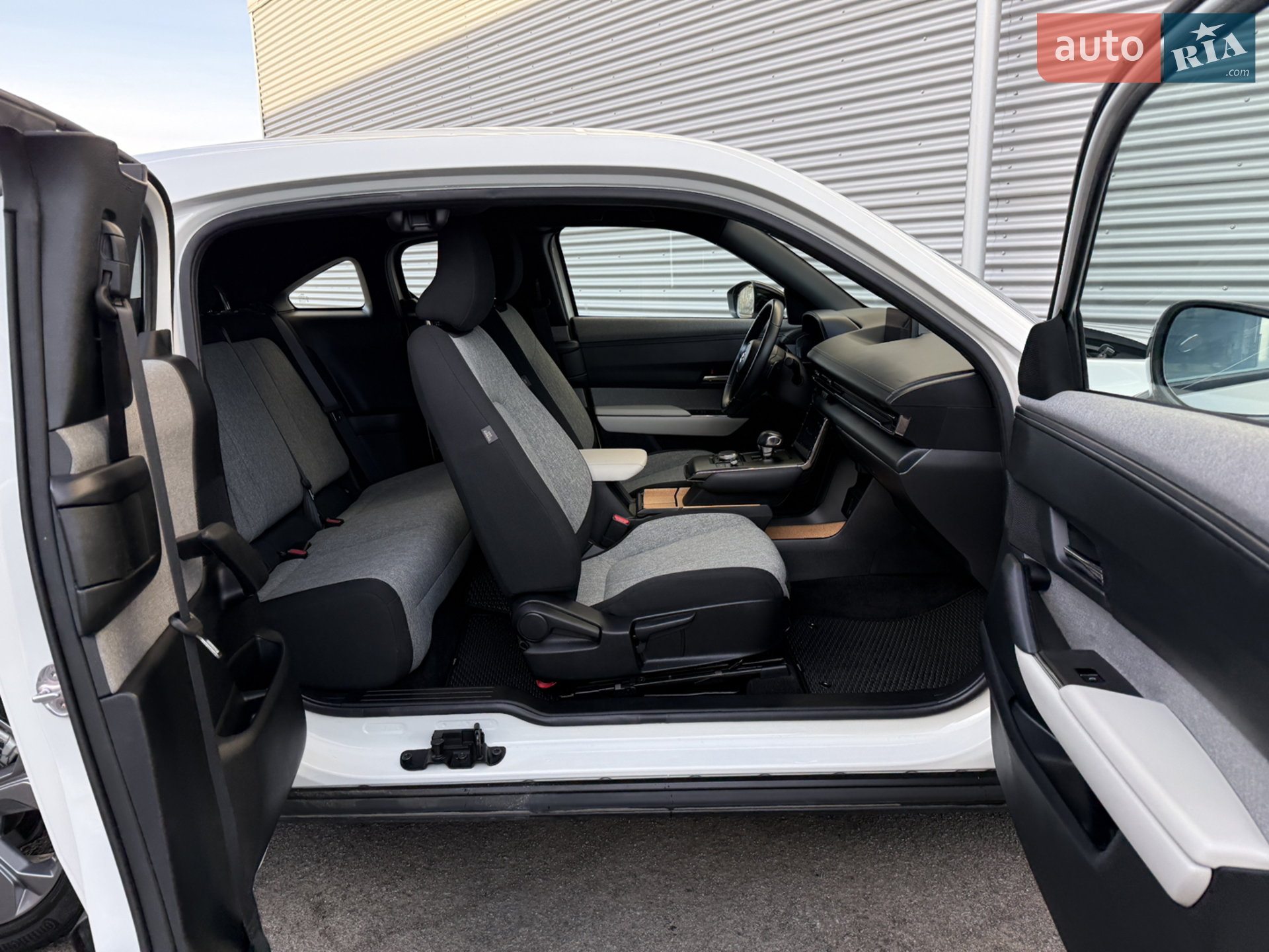 2020 Mazda MX-30 - мініатюра 33