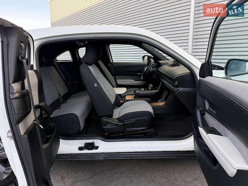 Внедорожник / Кроссовер Mazda MX-30 2020 в Ровно фото 33 Внедорожник / Кроссовер Mazda MX-30 2020 в Ровно