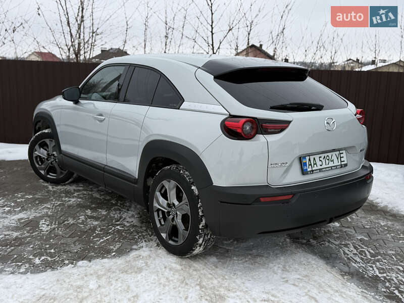 Внедорожник / Кроссовер Mazda MX-30 2020 в Виннице