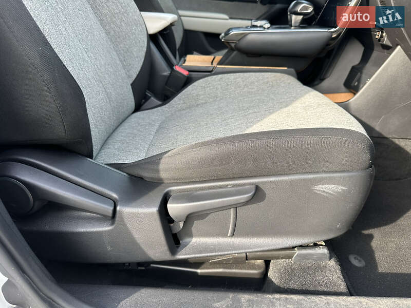 Внедорожник / Кроссовер Mazda MX-30 2022 в Киеве