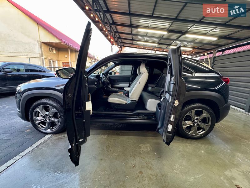 Внедорожник / Кроссовер Mazda MX-30 2021 в Дрогобыче