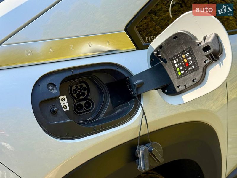 Внедорожник / Кроссовер Mazda MX-30 2021 в Самборе