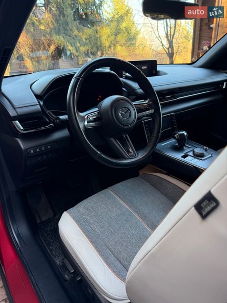 Внедорожник / Кроссовер Mazda MX-30 2021 в Киеве