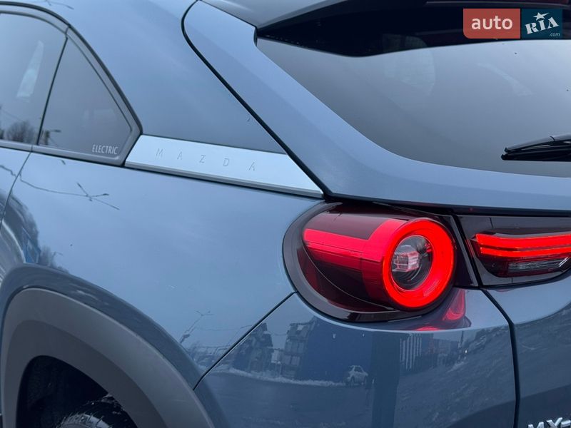 Позашляховик / Кросовер Mazda MX-30 2020 в Дубні