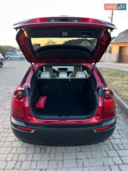 Внедорожник / Кроссовер Mazda MX-30 2020 в Ивано-Франковске