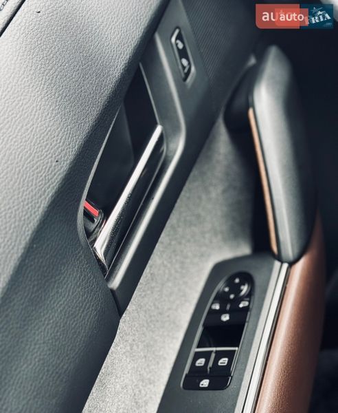 Позашляховик / Кросовер Mazda MX-30 2021 в Мукачевому