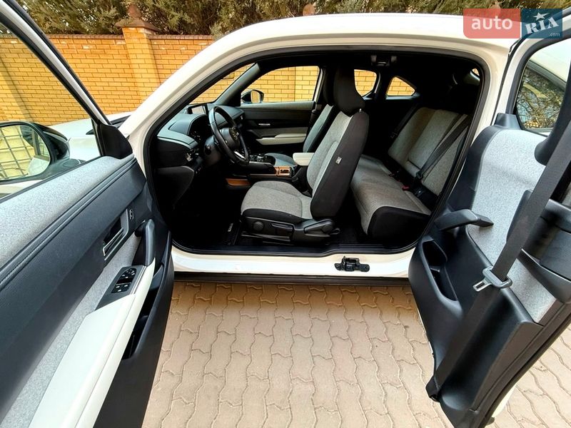 Внедорожник / Кроссовер Mazda MX-30 2022 в Хмельницком