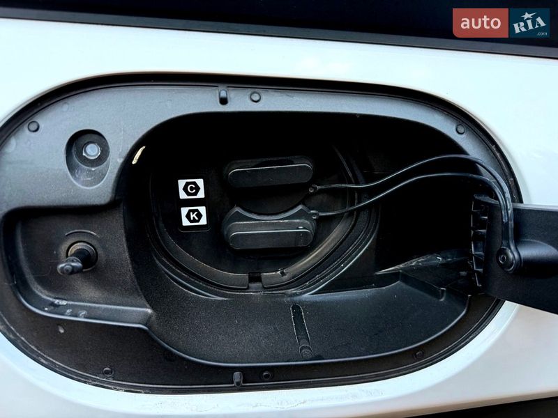 Внедорожник / Кроссовер Mazda MX-30 2022 в Хмельницком