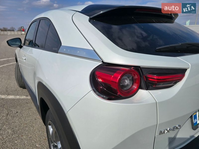 Внедорожник / Кроссовер Mazda MX-30 2020 в Виннице