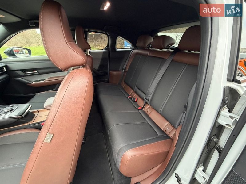 Внедорожник / Кроссовер Mazda MX-30 2020 в Тернополе