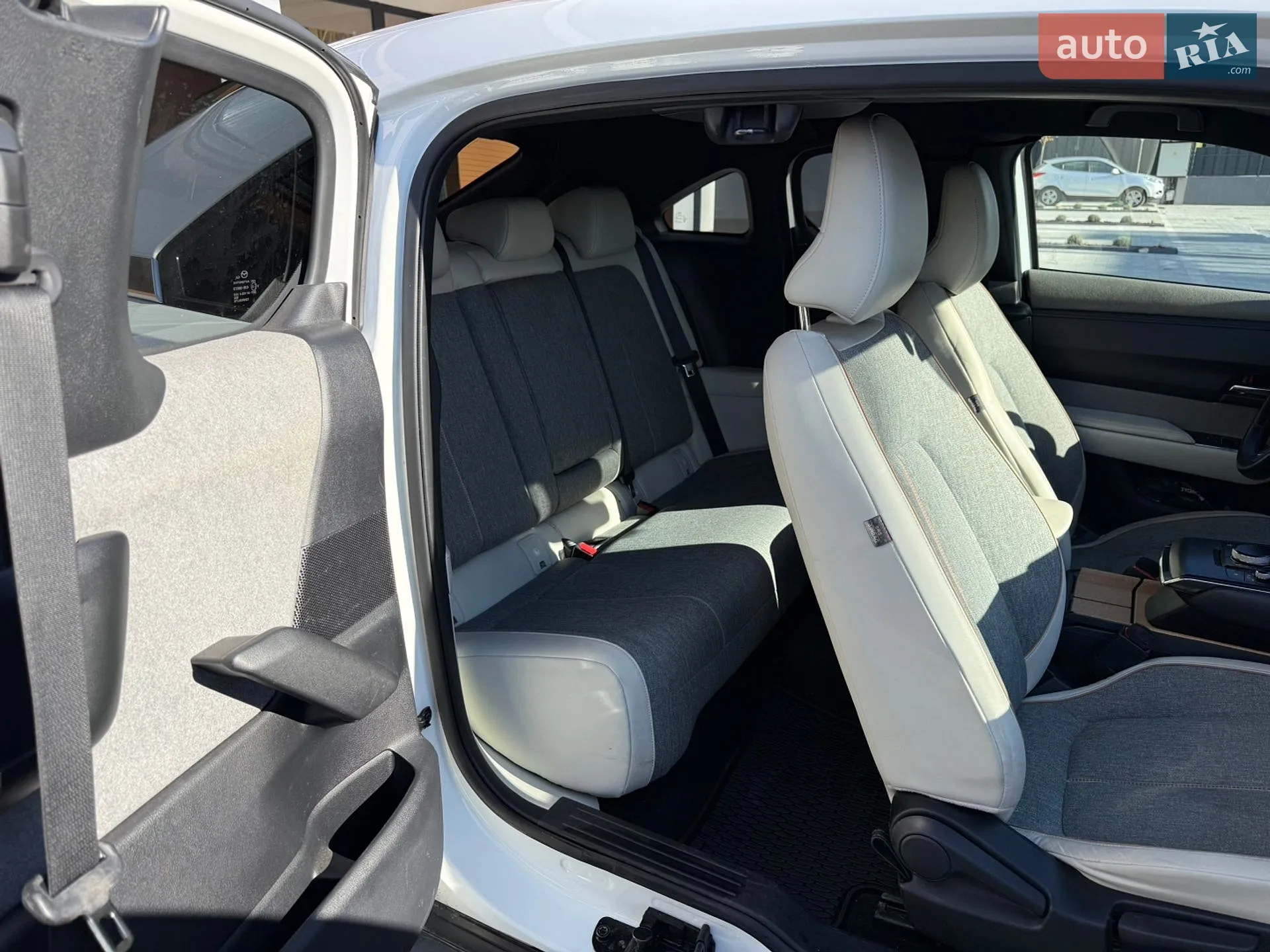 2020 Mazda MX-30 - мініатюра 6