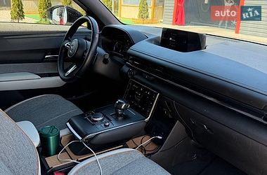 Внедорожник / Кроссовер Mazda MX-30 2020 в Киеве