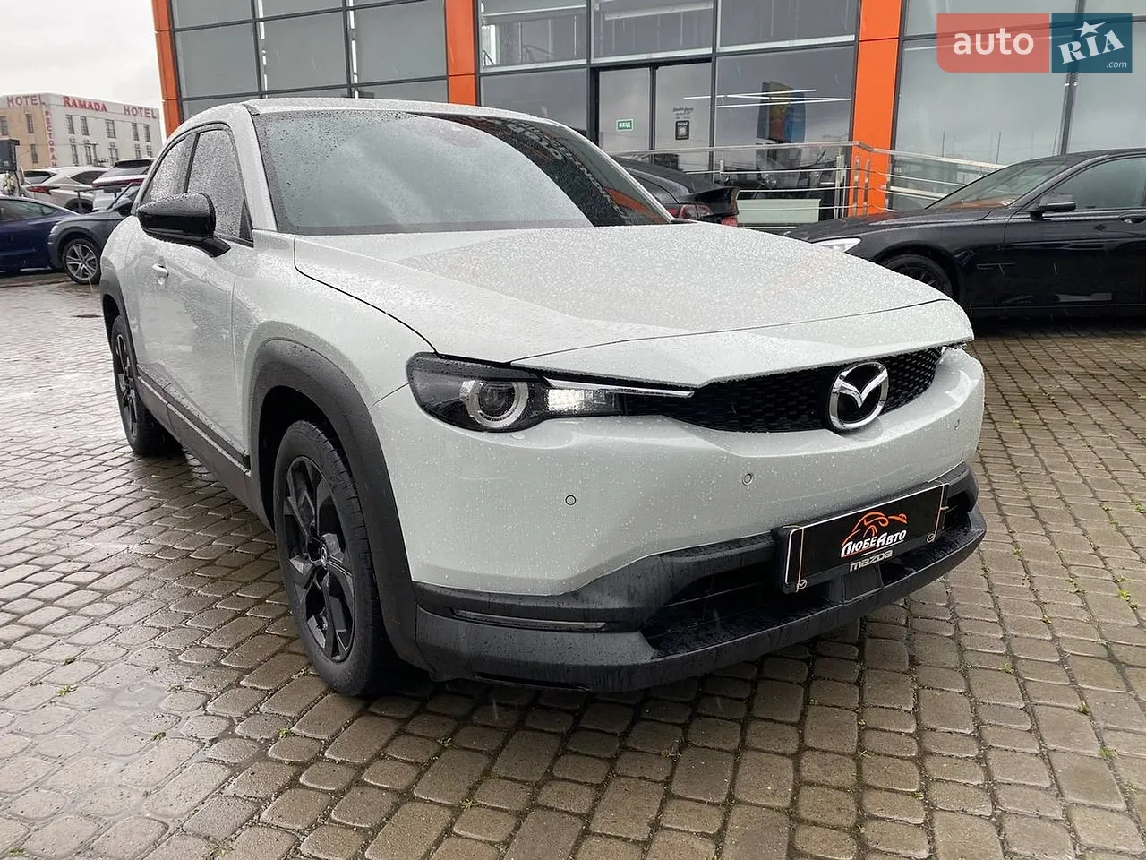 2025 Tesla Model Y - мініатюра 29