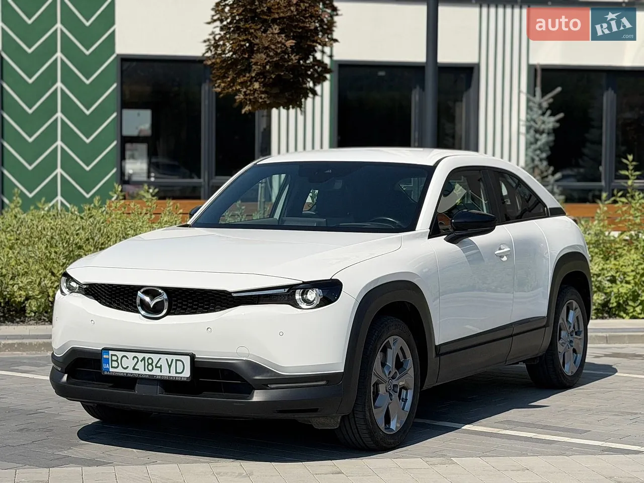 2021 Mercedes-Benz EQV - мініатюра 16