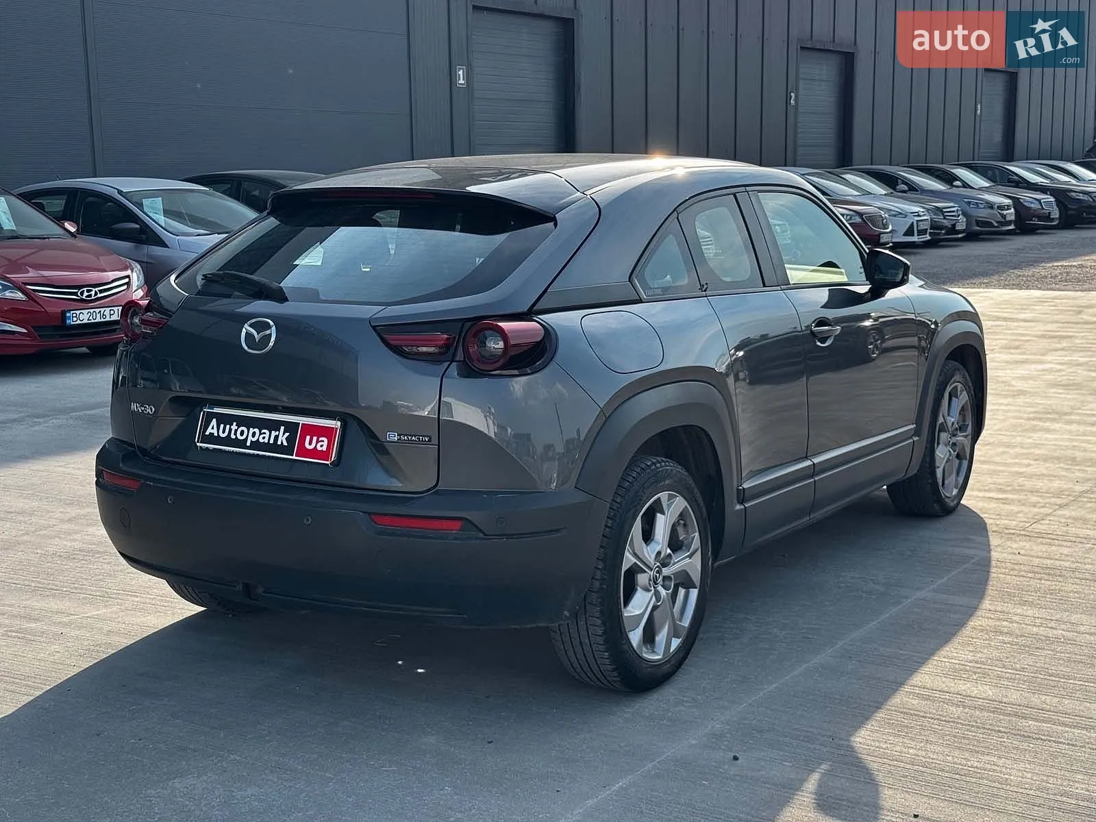 2021 Mazda MX-30 - мініатюра 8