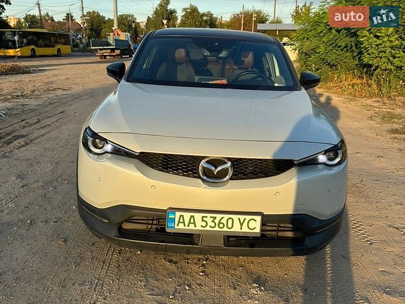 Позашляховик / Кросовер Mazda MX-30 2020 в Києві