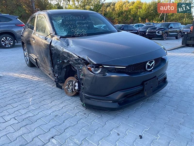 Внедорожник / Кроссовер Mazda MX-30 2023 в Львове