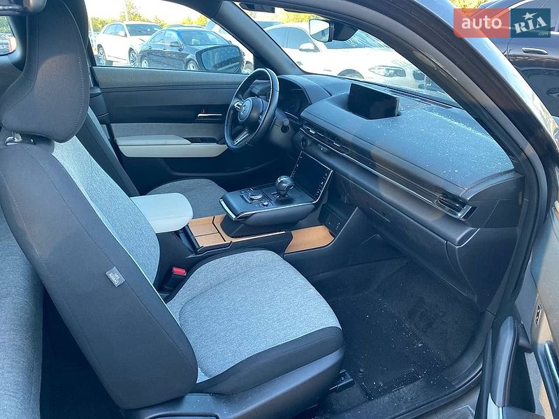 Внедорожник / Кроссовер Mazda MX-30 2023 в Львове