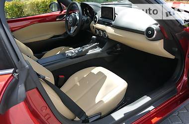 Кабриолет Mazda MX-5 2019 в 