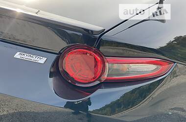 Родстер Mazda MX-5 2017 в 