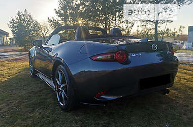 Родстер Mazda MX-5 2015 в 