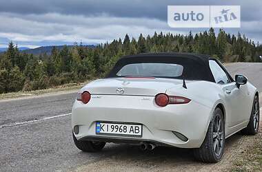 Родстер Mazda MX-5 2015 в 