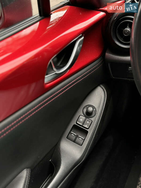 Родстер Mazda MX-5 2015 в Козині