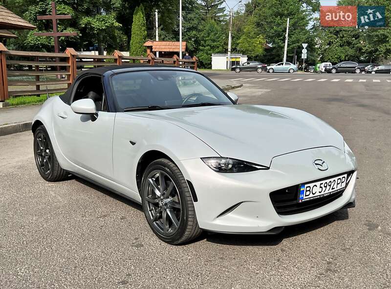 Родстер Mazda MX-5 2016 в 