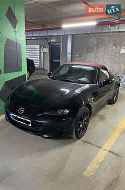 Родстер Mazda MX-5 2018 в 