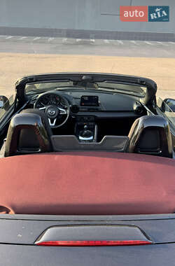 Родстер Mazda MX-5 2018 в 