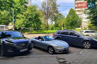 Родстер Mazda MX-5 2001 в 