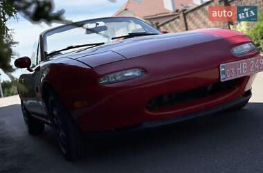 Родстер Mazda MX-5 1996 в 