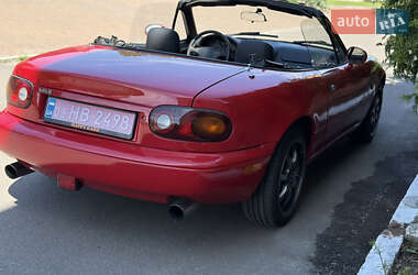 Родстер Mazda MX-5 1996 в 