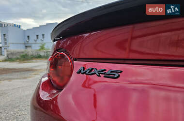 Родстер Mazda MX-5 2019 в 