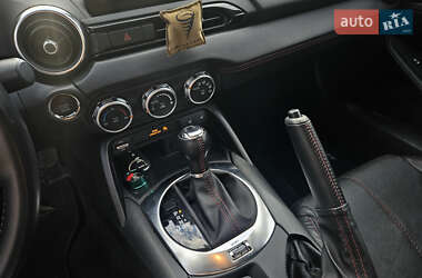 Родстер Mazda MX-5 2019 в 