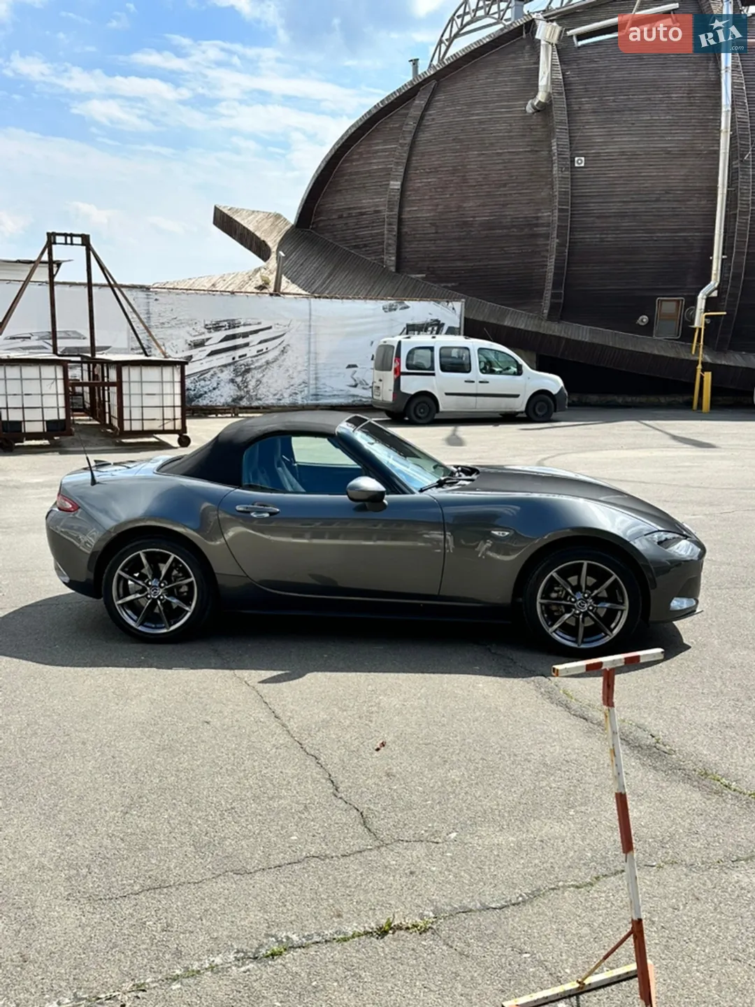 2019 Mazda MX-5 - мініатюра 8