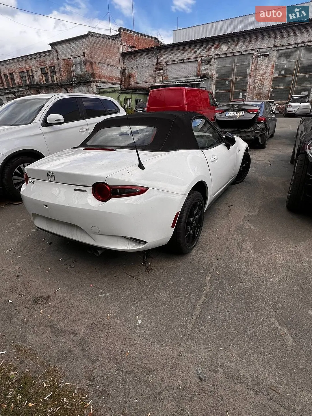 2021 Mazda MX-5 - мініатюра 2