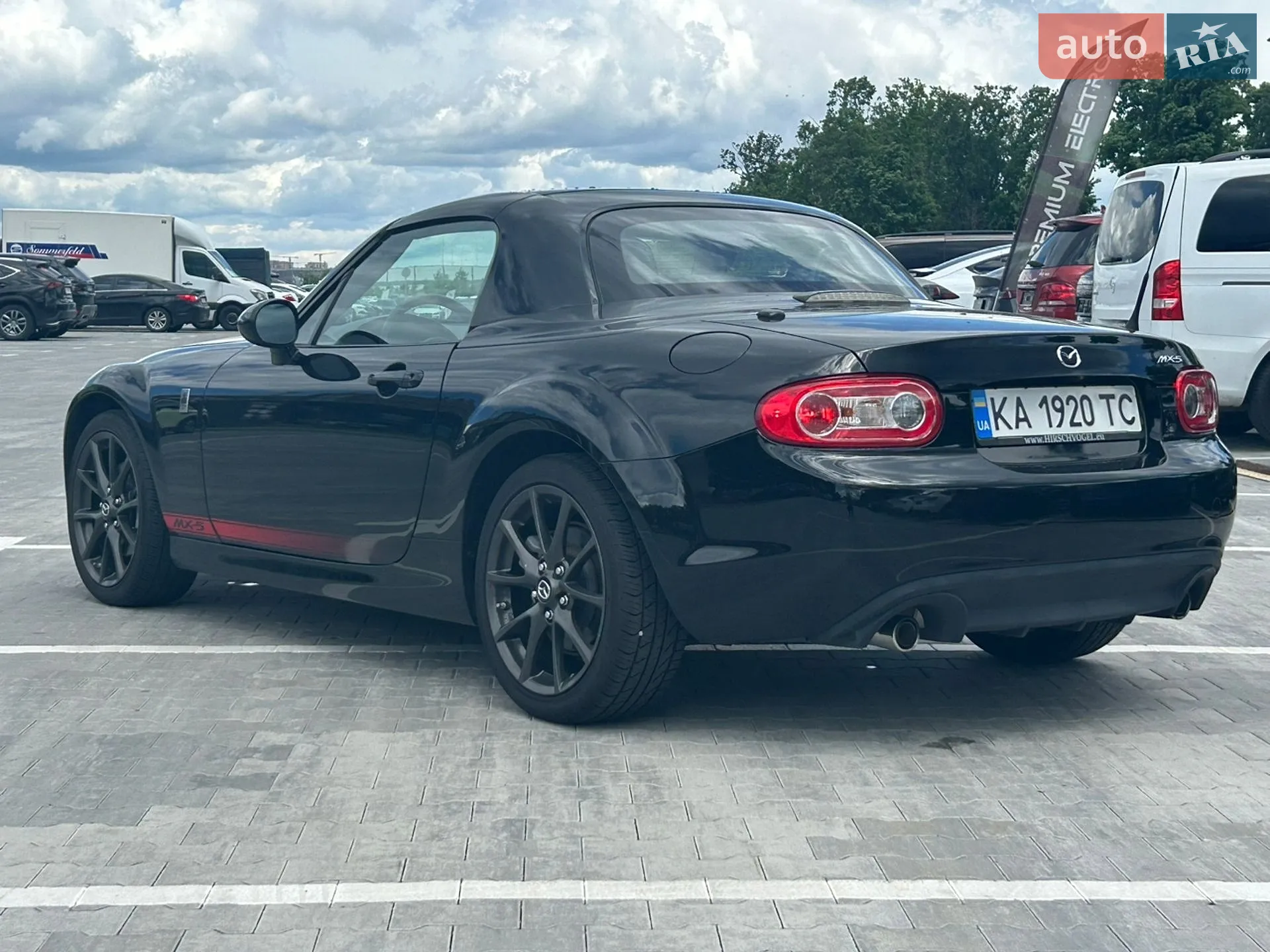 2013 Mazda MX-5 - мініатюра 16