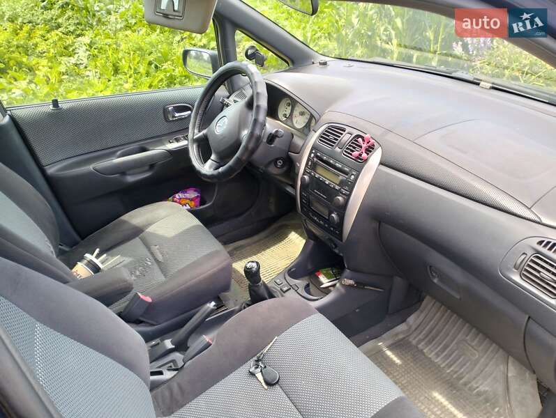 Мінівен Mazda Premacy 2003 в Бобровиці
