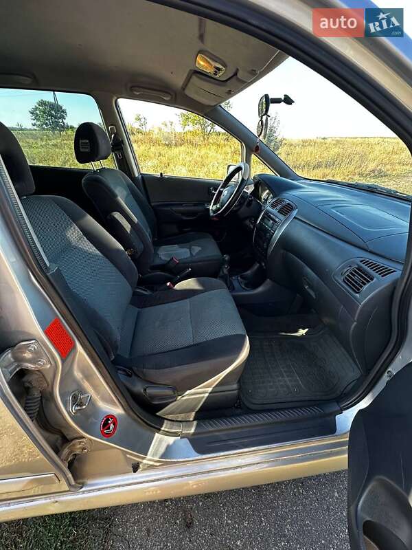 Минивэн Mazda Premacy 2004 в Кропивницком