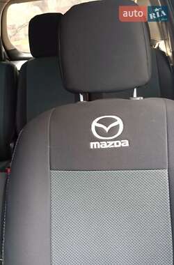 Минивэн Mazda Premacy 2004 в 