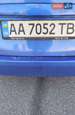 Минивэн Mazda Premacy 2002 в 
