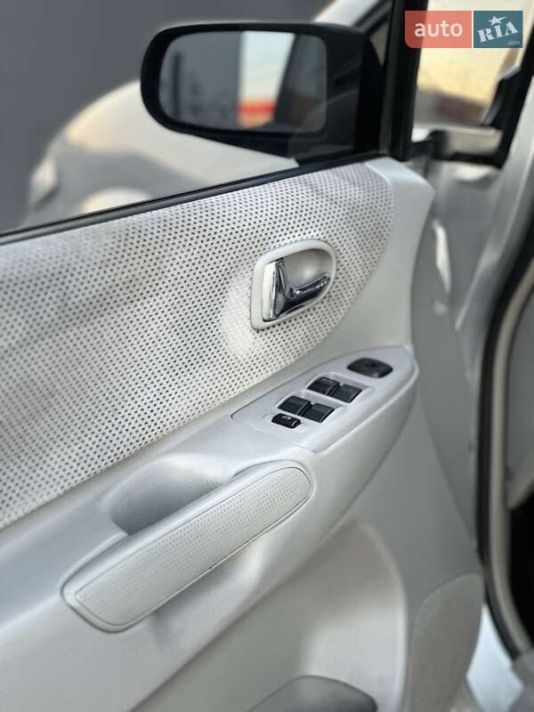 Минивэн Mazda Premacy 2002 в Одессе